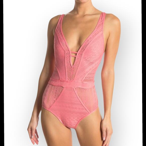 Becca Color Play Crochet Cut Out One Piece Swimsuit Pink Size M - Picture 2 of 9